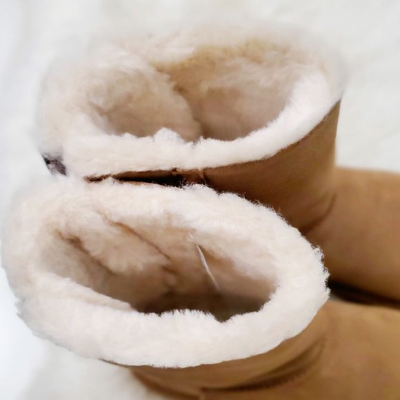 UGG BAILEY BOW ABSTRACT SPLATTER BOOTS - Picture 6 of 10